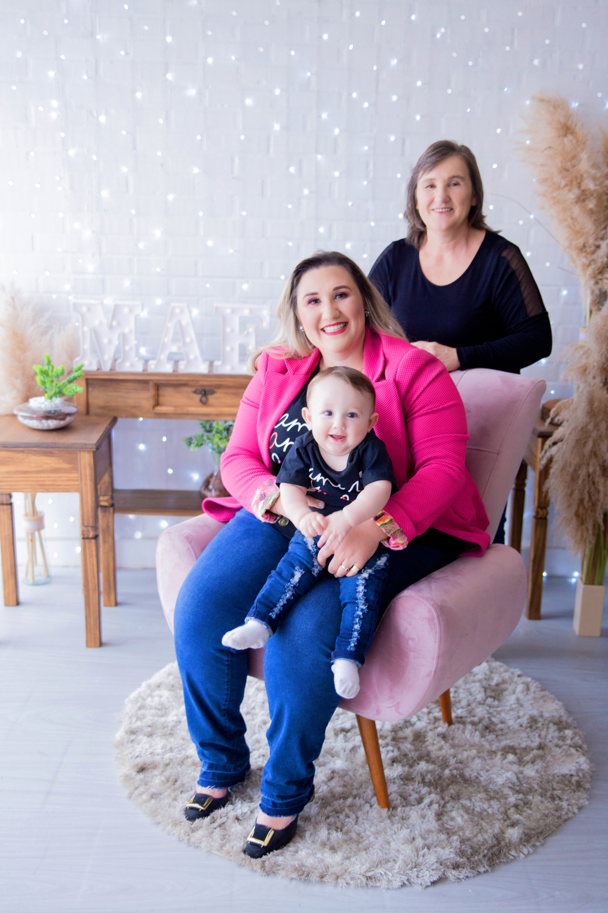 acompanhamento mensal de bebe caxias do sul figurino cenario tematico  personagem foto infantil serra gaucha fotografia familia mundo azul rosa ensaio fotografico crianca newborn baby menino menina smash the cake esmague o bolo banheira urso circo