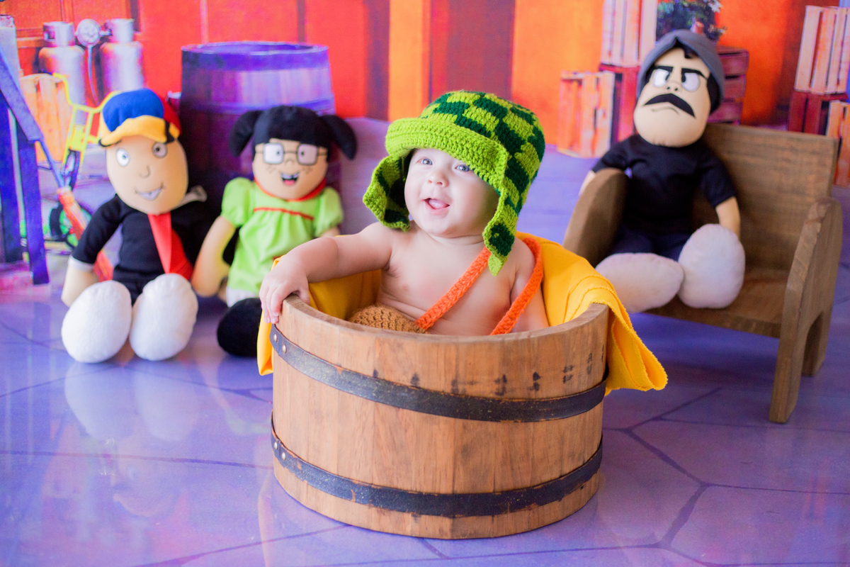 acompanhamento mensal de bebe caxias do sul figurino cenario tematico  personagem foto infantil serra gaucha fotografia familia mundo azul rosa ensaio fotografico crianca newborn baby menino menina smash the cake esmague o bolo banheira urso circo