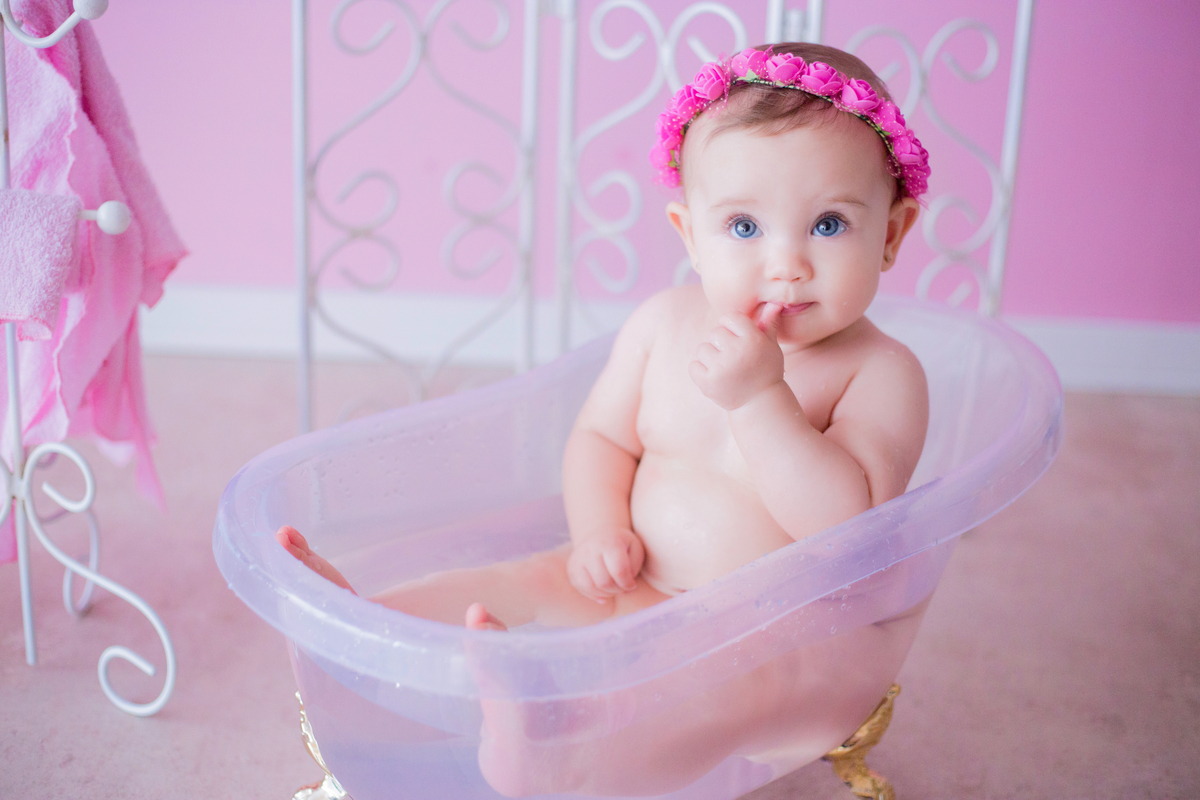 acompanhamento mensal de bebe caxias do sul figurino cenario tematico  personagem foto infantil serra gaucha fotografia familia mundo azul rosa ensaio fotografico crianca newborn baby menino menina smash the cake esmague o bolo banheira urso circo