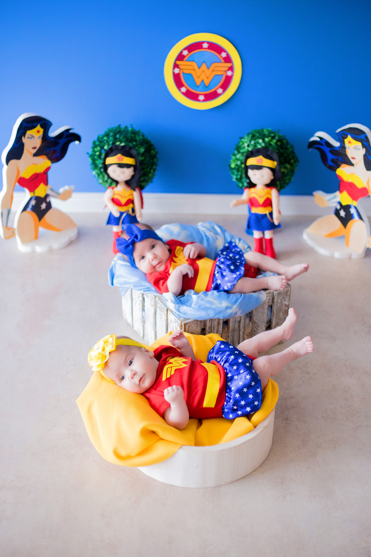 acompanhamento mensal de bebe caxias do sul figurino cenario tematico  personagem foto infantil serra gaucha fotografia familia mundo azul rosa ensaio fotografico crianca newborn baby menino menina smash the cake esmague o bolo banheira urso circo