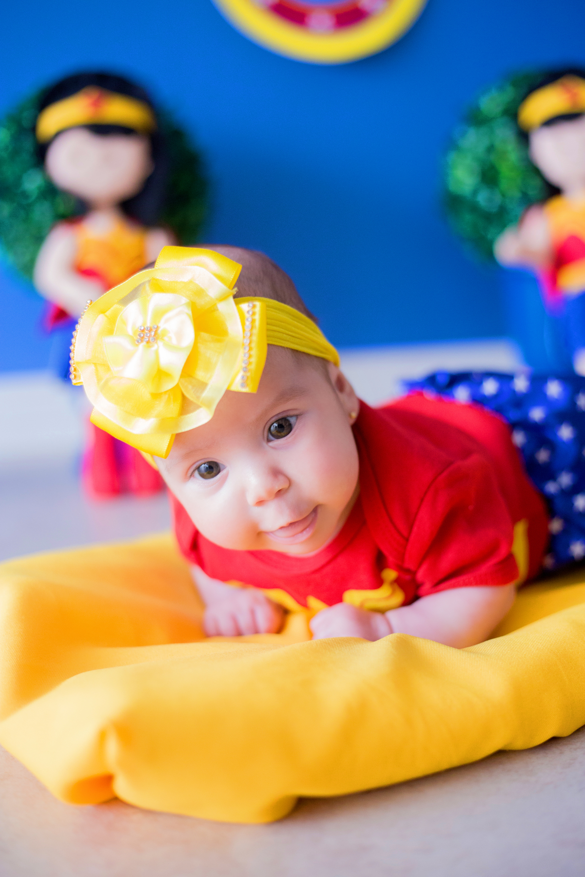 acompanhamento mensal de bebe caxias do sul figurino cenario tematico  personagem foto infantil serra gaucha fotografia familia mundo azul rosa ensaio fotografico crianca newborn baby menino menina smash the cake esmague o bolo banheira urso circo