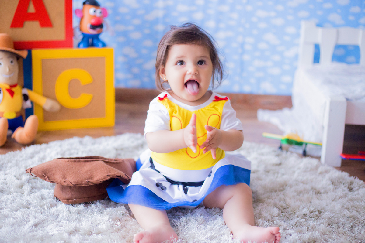 acompanhamento mensal de bebe caxias do sul figurino cenario tematico  personagem foto infantil serra gaucha fotografia familia mundo azul rosa ensaio fotografico crianca newborn baby menino menina smash the cake esmague o bolo banheira urso circo