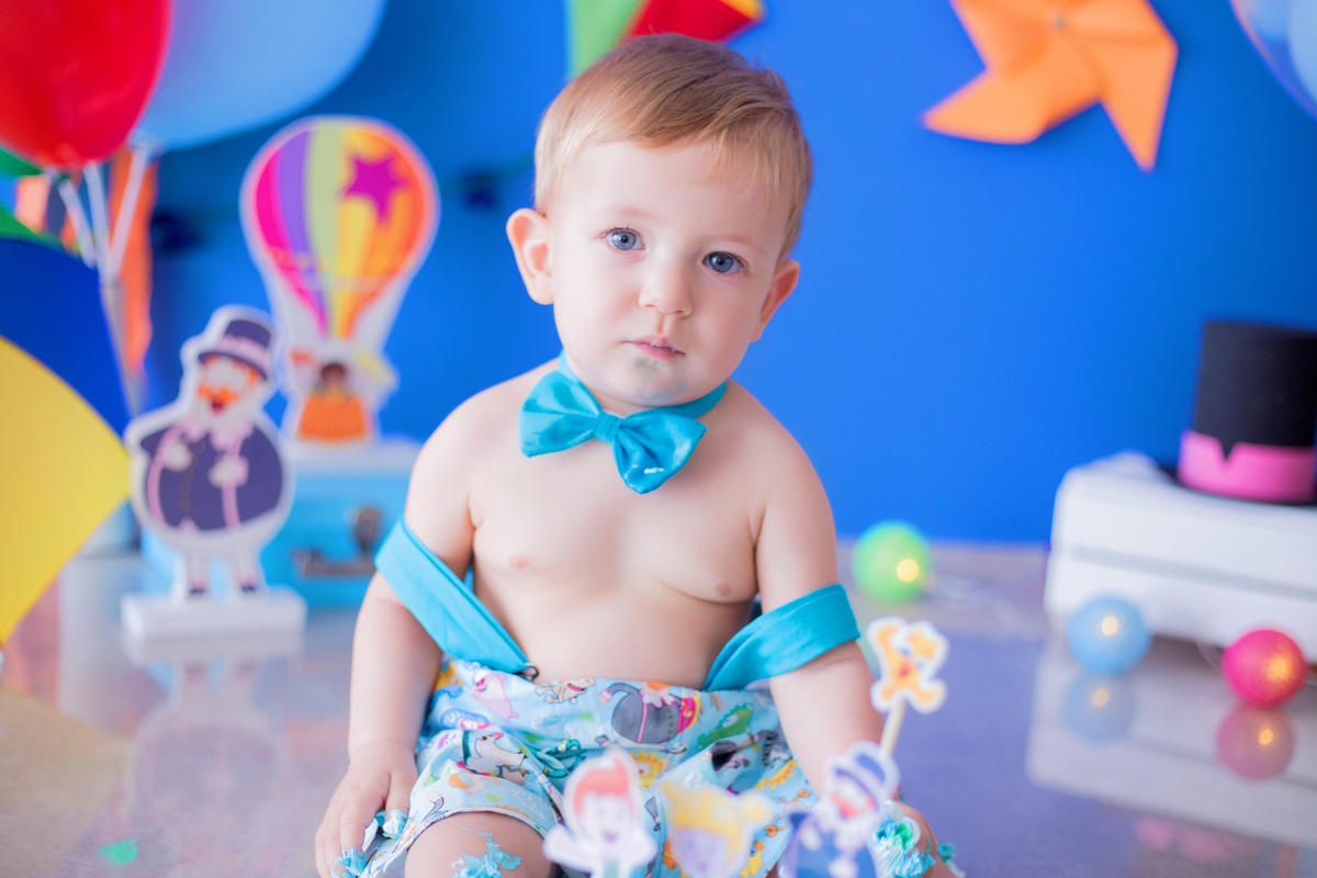 acompanhamento mensal de bebe caxias do sul figurino cenario tematico  personagem foto infantil serra gaucha fotografia familia mundo azul rosa ensaio fotografico crianca newborn baby menino menina smash the cake esmague o bolo banheira urso circo