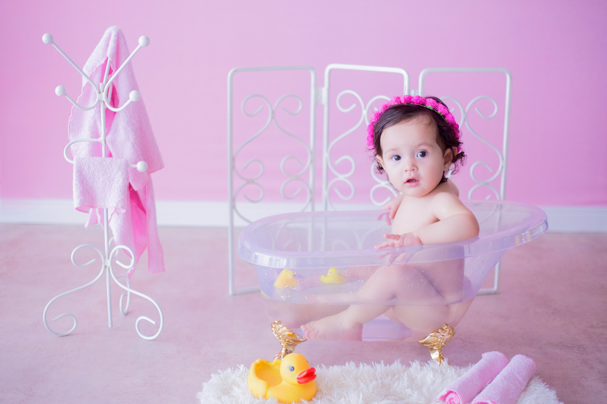 acompanhamento mensal de bebe caxias do sul figurino cenario tematico  personagem foto infantil serra gaucha fotografia familia mundo azul rosa ensaio fotografico crianca newborn baby menino menina smash the cake esmague o bolo banheira urso circo