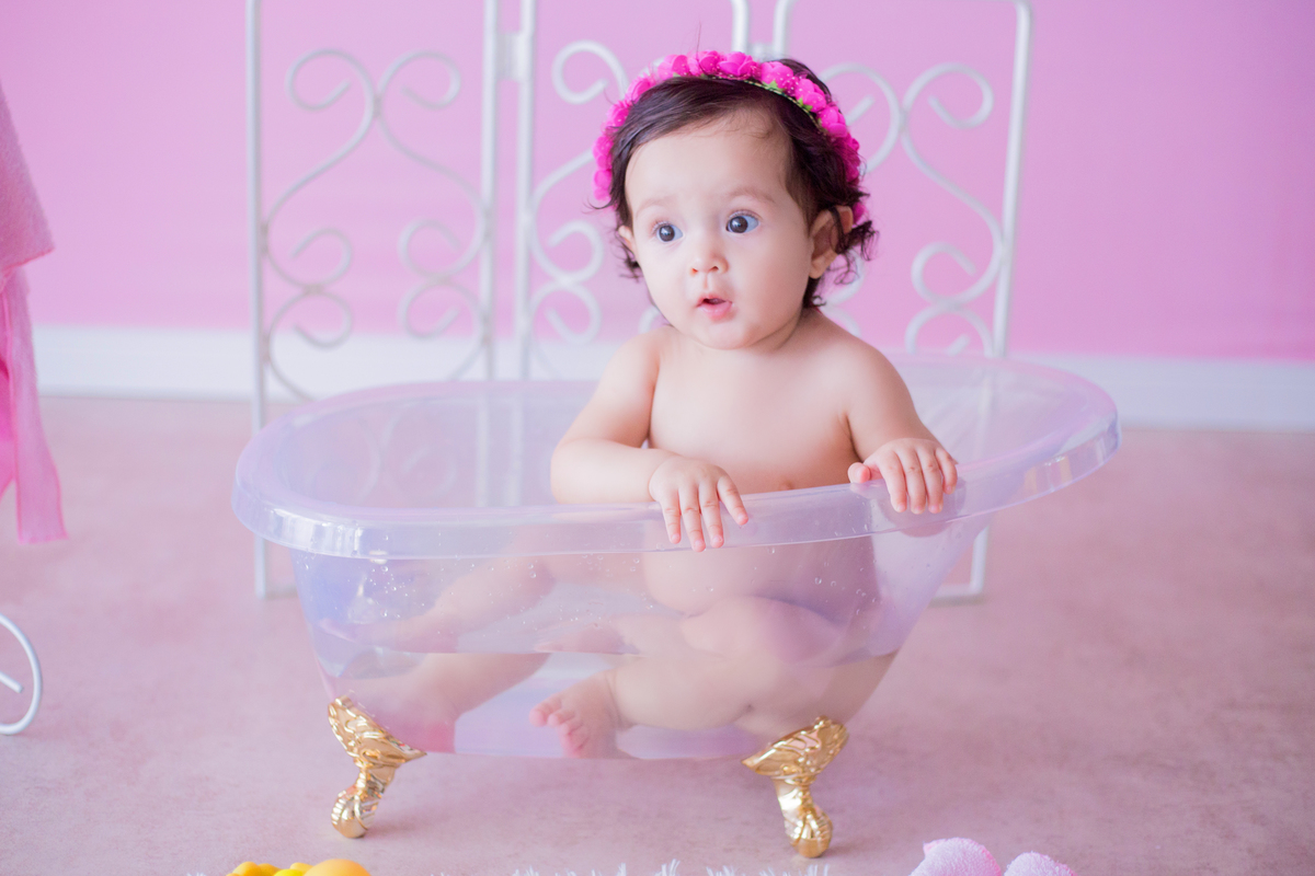 acompanhamento mensal de bebe caxias do sul figurino cenario tematico  personagem foto infantil serra gaucha fotografia familia mundo azul rosa ensaio fotografico crianca newborn baby menino menina smash the cake esmague o bolo banheira urso circo