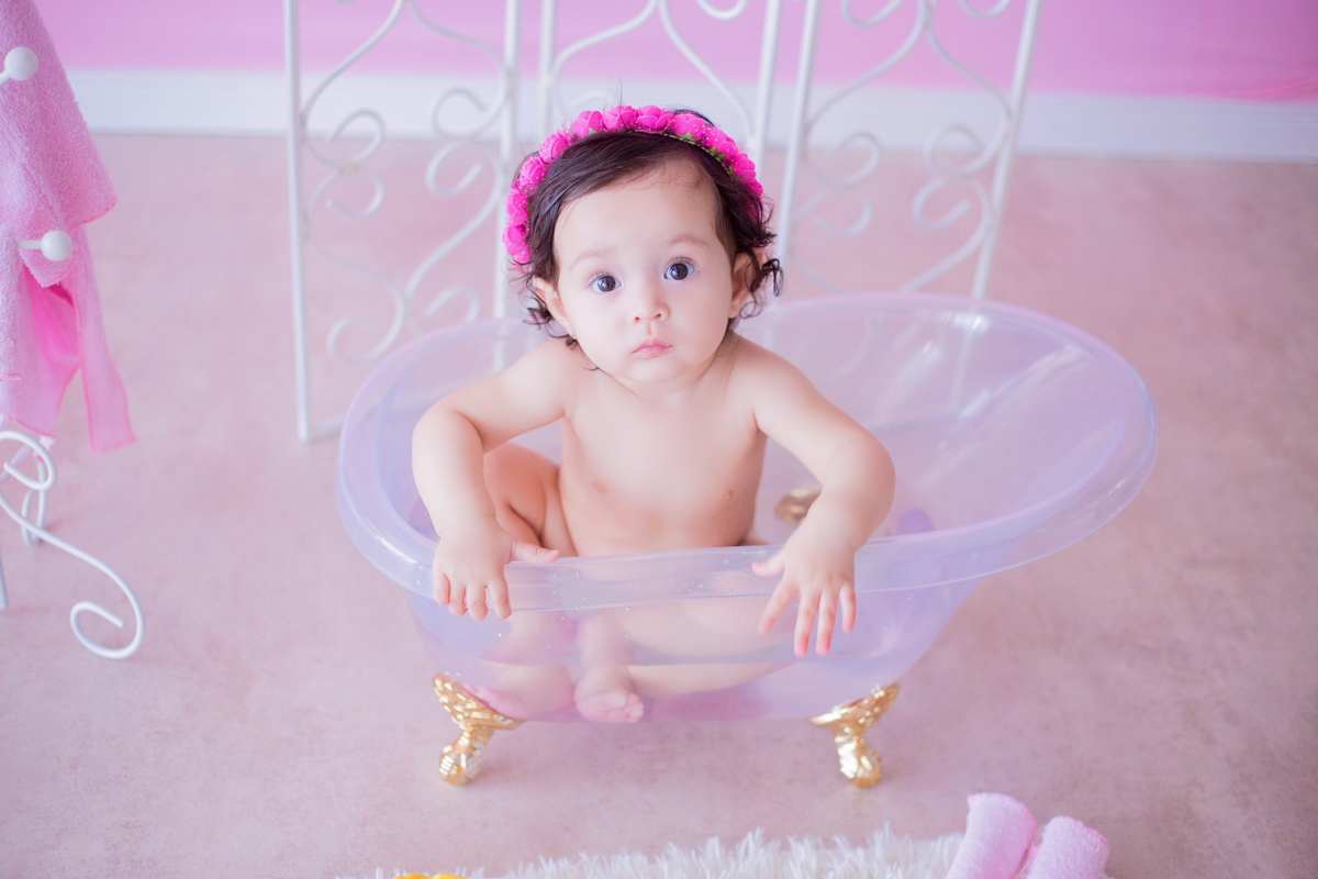 acompanhamento mensal de bebe caxias do sul figurino cenario tematico  personagem foto infantil serra gaucha fotografia familia mundo azul rosa ensaio fotografico crianca newborn baby menino menina smash the cake esmague o bolo banheira urso circo