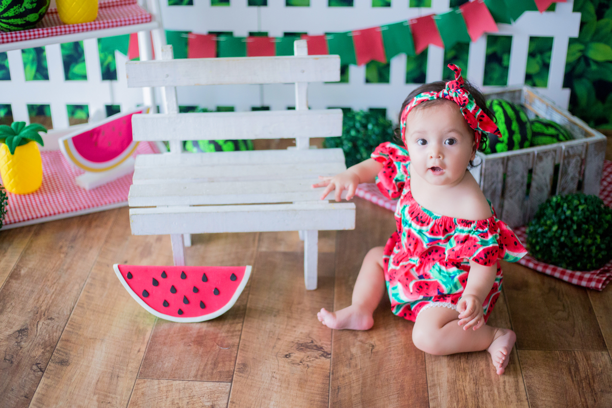 acompanhamento mensal de bebe caxias do sul figurino cenario tematico  personagem foto infantil serra gaucha fotografia familia mundo azul rosa ensaio fotografico crianca newborn baby menino menina smash the cake esmague o bolo banheira urso circo