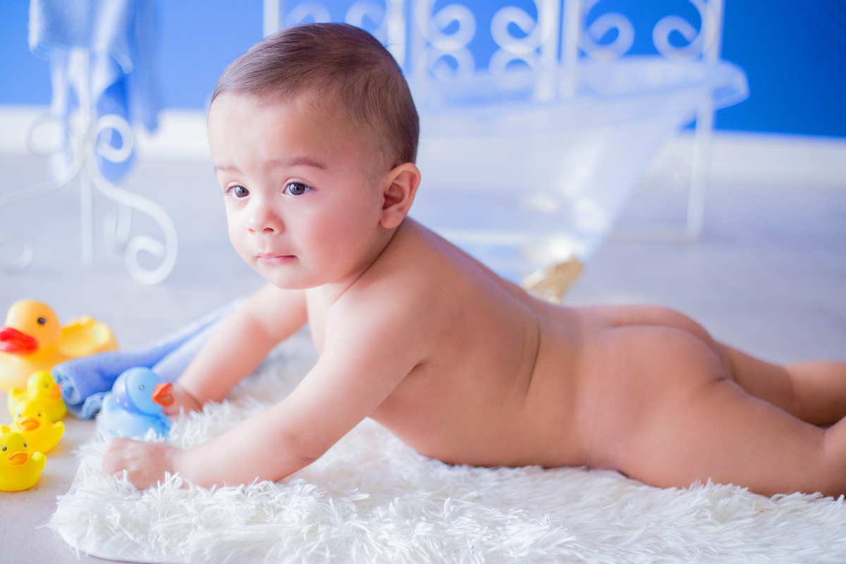 acompanhamento mensal de bebe caxias do sul figurino cenario tematico  personagem foto infantil serra gaucha fotografia familia mundo azul rosa ensaio fotografico crianca newborn baby menino menina smash the cake esmague o bolo banheira urso circo