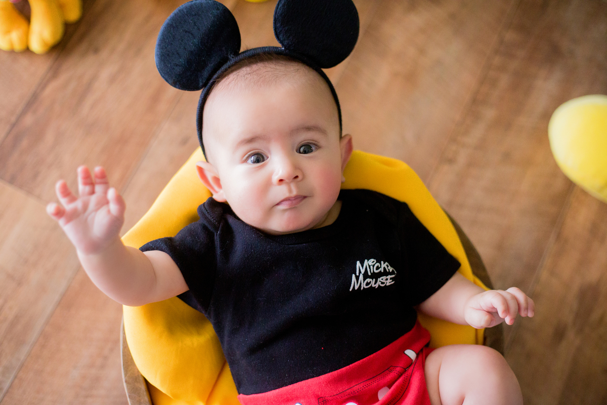 acompanhamento mensal de bebe caxias do sul figurino cenario tematico  personagem foto infantil serra gaucha fotografia familia mundo azul rosa ensaio fotografico crianca newborn baby menino menina smash the cake esmague o bolo banheira urso circo