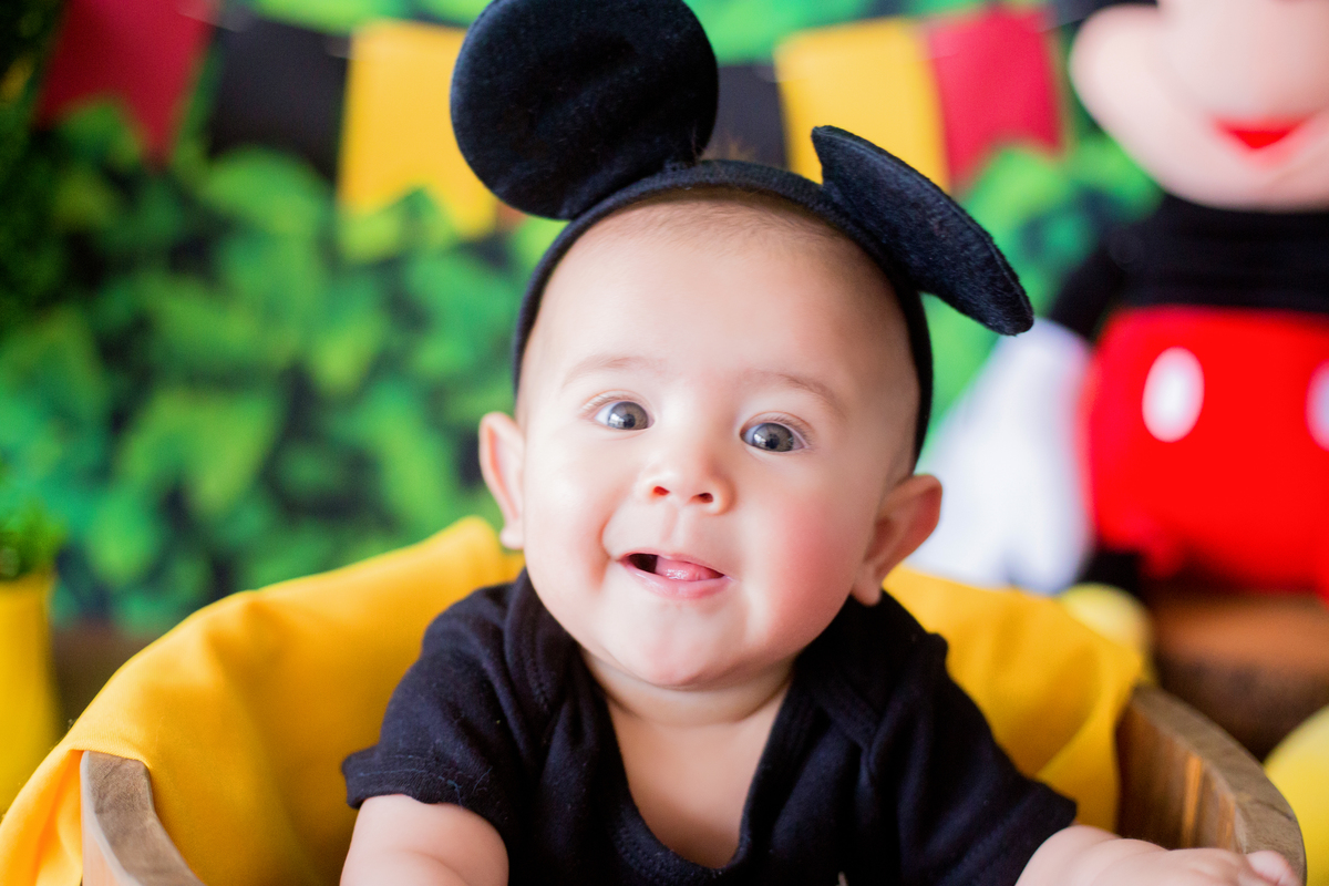 acompanhamento mensal de bebe caxias do sul figurino cenario tematico  personagem foto infantil serra gaucha fotografia familia mundo azul rosa ensaio fotografico crianca newborn baby menino menina smash the cake esmague o bolo banheira urso circo