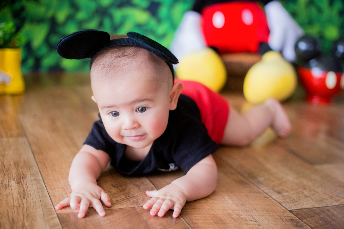 acompanhamento mensal de bebe caxias do sul figurino cenario tematico  personagem foto infantil serra gaucha fotografia familia mundo azul rosa ensaio fotografico crianca newborn baby menino menina smash the cake esmague o bolo banheira urso circo