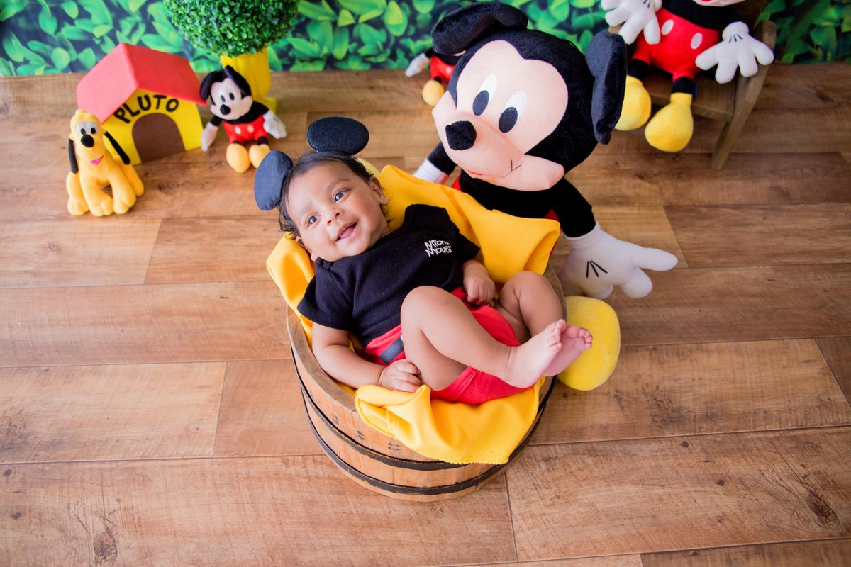 acompanhamento mensal de bebe caxias do sul figurino cenario tematico  personagem foto infantil serra gaucha fotografia familia mundo azul rosa ensaio fotografico crianca newborn baby menino menina smash the cake esmague o bolo banheira urso circo