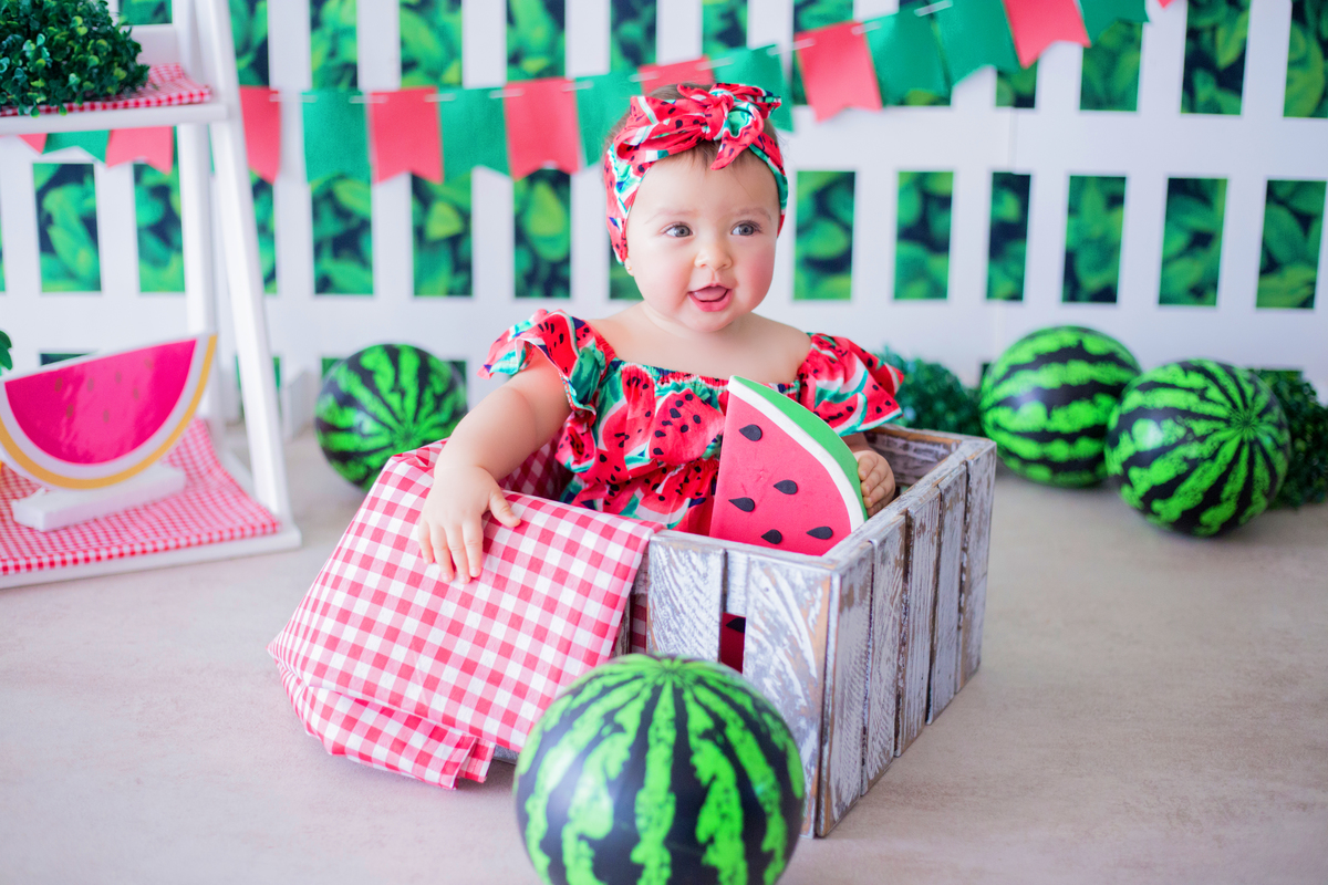 acompanhamento mensal de bebe caxias do sul figurino cenario tematico  personagem foto infantil serra gaucha fotografia familia mundo azul rosa ensaio fotografico crianca newborn baby menino menina smash the cake esmague o bolo banheira urso circo