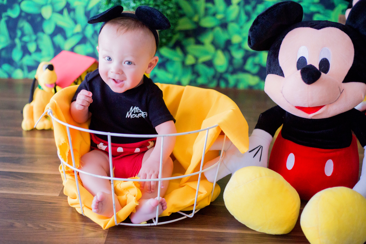 acompanhamento mensal de bebe caxias do sul figurino cenario tematico  personagem foto infantil serra gaucha fotografia familia mundo azul rosa ensaio fotografico crianca newborn baby menino menina smash the cake esmague o bolo banheira urso circo