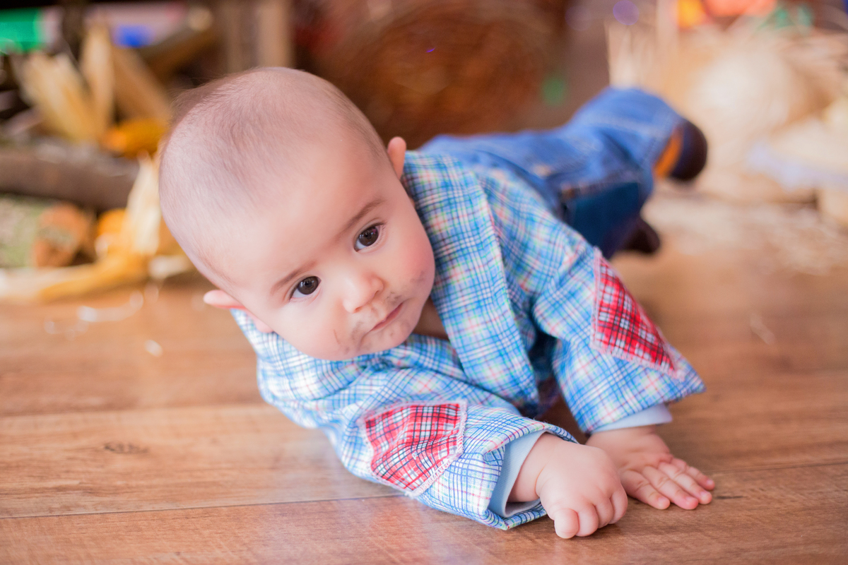 acompanhamento mensal de bebe caxias do sul figurino cenario tematico  personagem foto infantil serra gaucha fotografia familia mundo azul rosa ensaio fotografico crianca newborn baby menino menina smash the cake esmague o bolo banheira urso circo