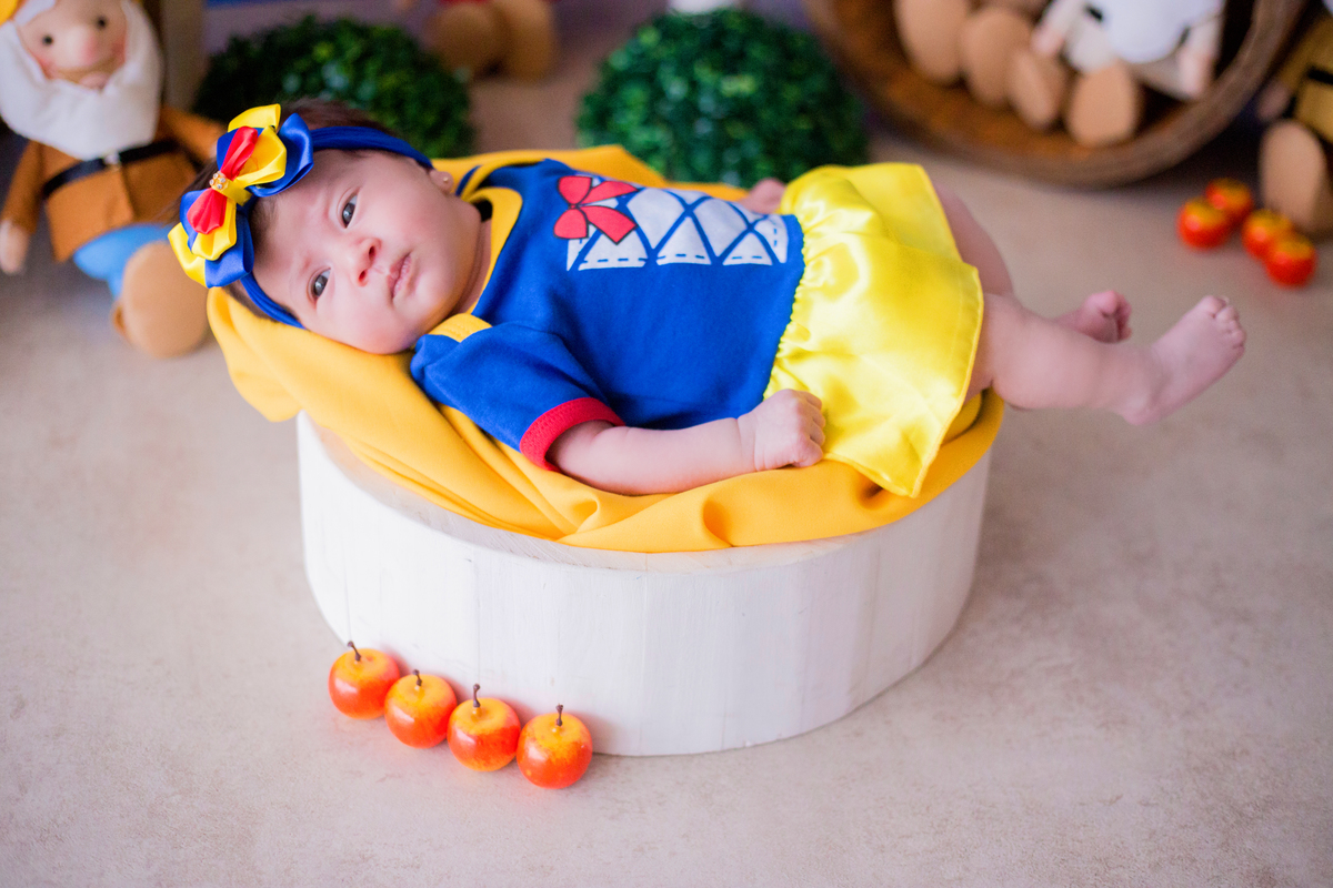 acompanhamento mensal de bebe caxias do sul figurino cenario tematico  personagem foto infantil serra gaucha fotografia familia mundo azul rosa ensaio fotografico crianca newborn baby menino menina smash the cake esmague o bolo banheira urso circo