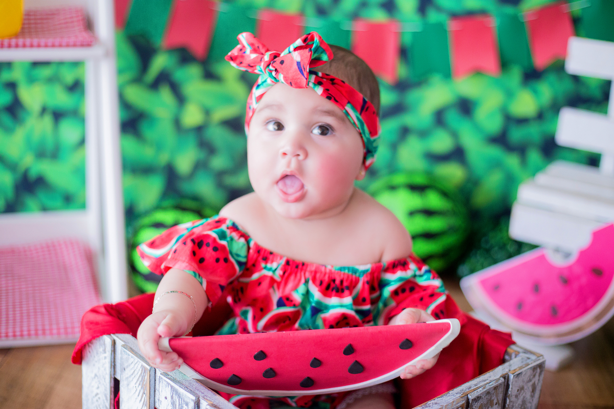 acompanhamento mensal de bebe caxias do sul figurino cenario tematico  personagem foto infantil serra gaucha fotografia familia mundo azul rosa ensaio fotografico crianca newborn baby menino menina smash the cake esmague o bolo banheira urso circo