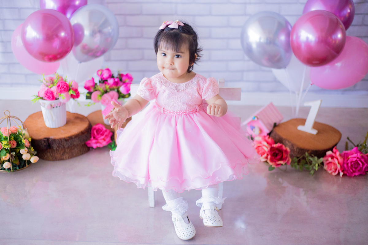 acompanhamento mensal de bebe caxias do sul figurino cenario tematico  personagem foto infantil serra gaucha fotografia familia mundo azul rosa ensaio fotografico crianca newborn baby menino menina smash the cake esmague o bolo banheira urso circo