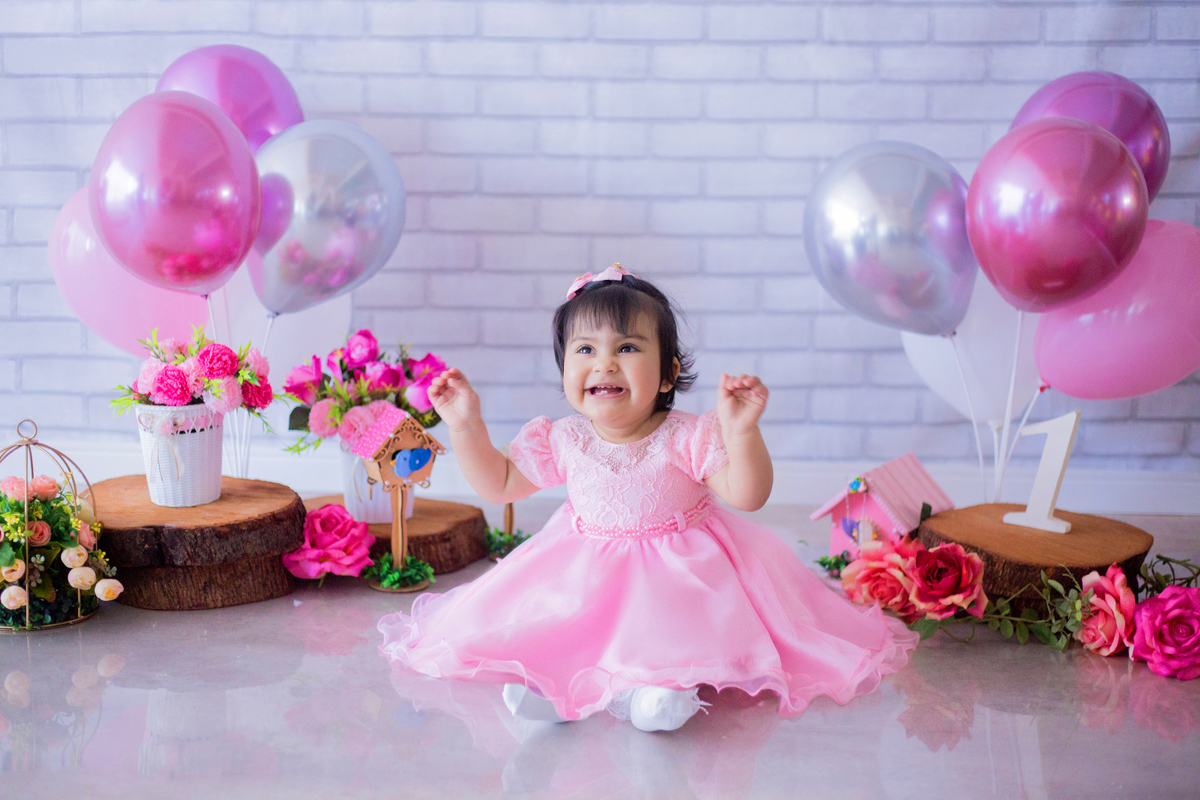 acompanhamento mensal de bebe caxias do sul figurino cenario tematico  personagem foto infantil serra gaucha fotografia familia mundo azul rosa ensaio fotografico crianca newborn baby menino menina smash the cake esmague o bolo banheira urso circo