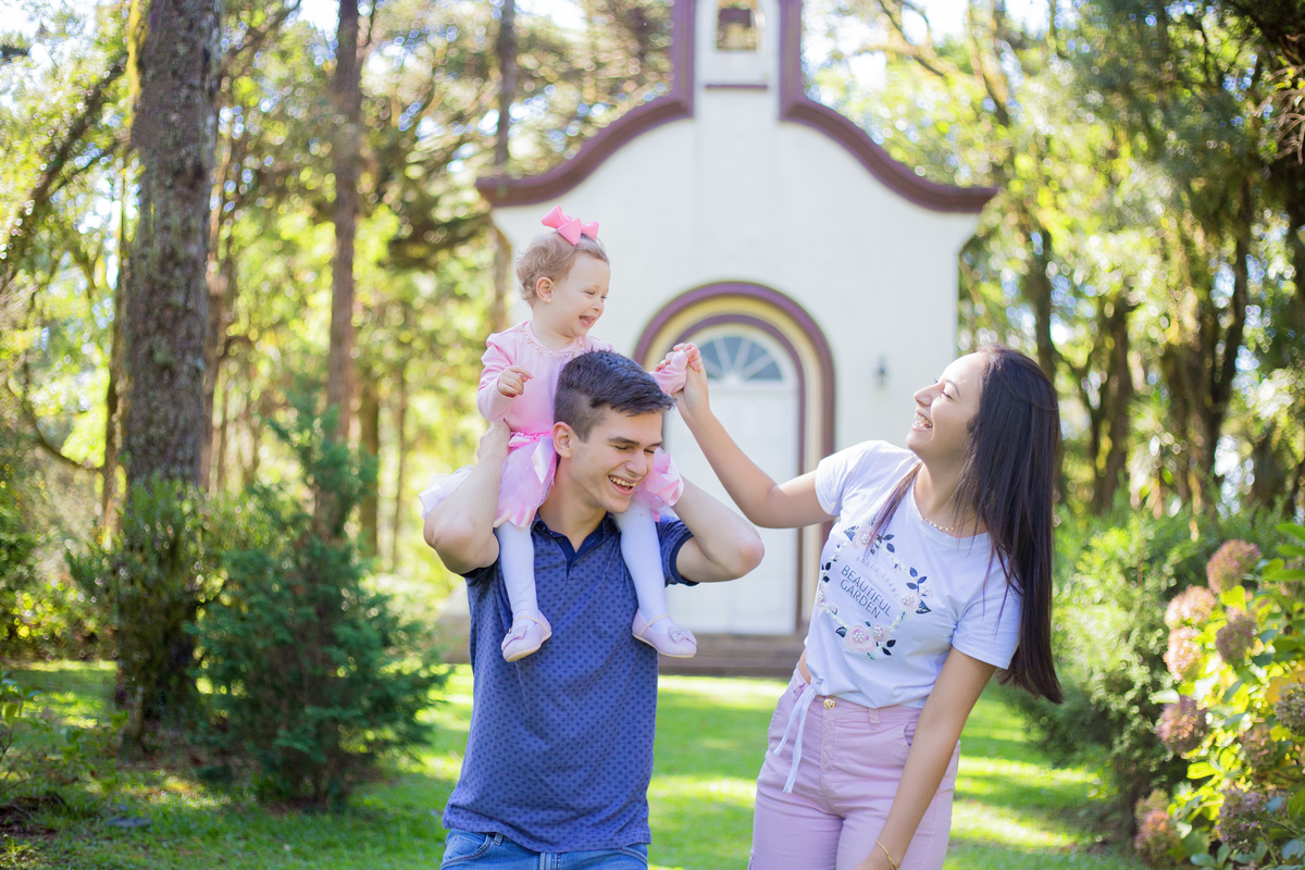 acompanhamento mensal de bebe caxias do sul figurino cenario tematico  personagem foto infantil serra gaucha fotografia familia mundo azul rosa ensaio fotografico crianca newborn baby menino menina smash the cake esmague o bolo banheira urso circo