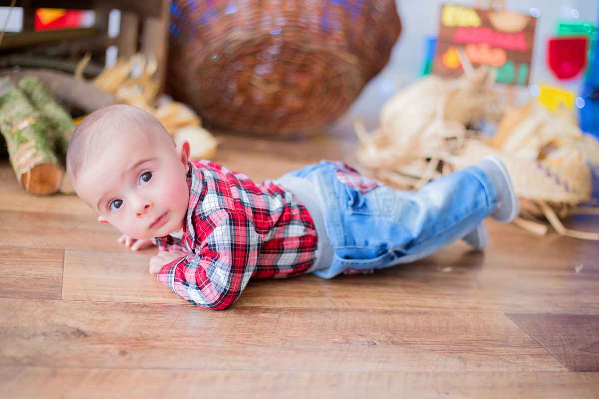 acompanhamento mensal de bebe caxias do sul figurino cenario tematico  personagem foto infantil serra gaucha fotografia familia mundo azul rosa ensaio fotografico crianca newborn baby menino menina smash the cake esmague o bolo banheira urso circo