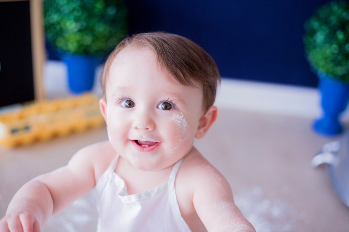 acompanhamento mensal de bebe caxias do sul figurino cenario tematico  personagem foto infantil serra gaucha fotografia familia mundo azul rosa ensaio fotografico crianca newborn baby menino menina smash the cake esmague o bolo banheira urso circo