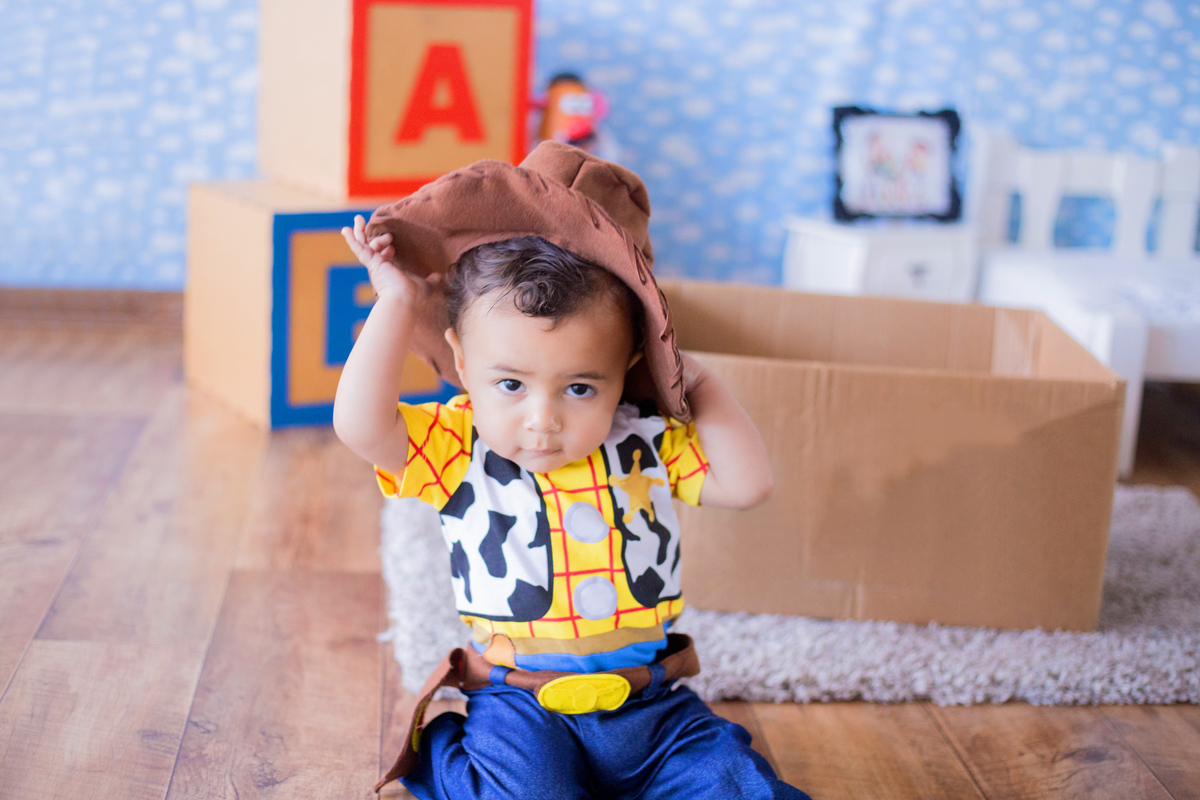 acompanhamento mensal de bebe caxias do sul figurino cenario tematico  personagem foto infantil serra gaucha fotografia familia mundo azul rosa ensaio fotografico crianca newborn baby menino menina smash the cake esmague o bolo banheira urso circo