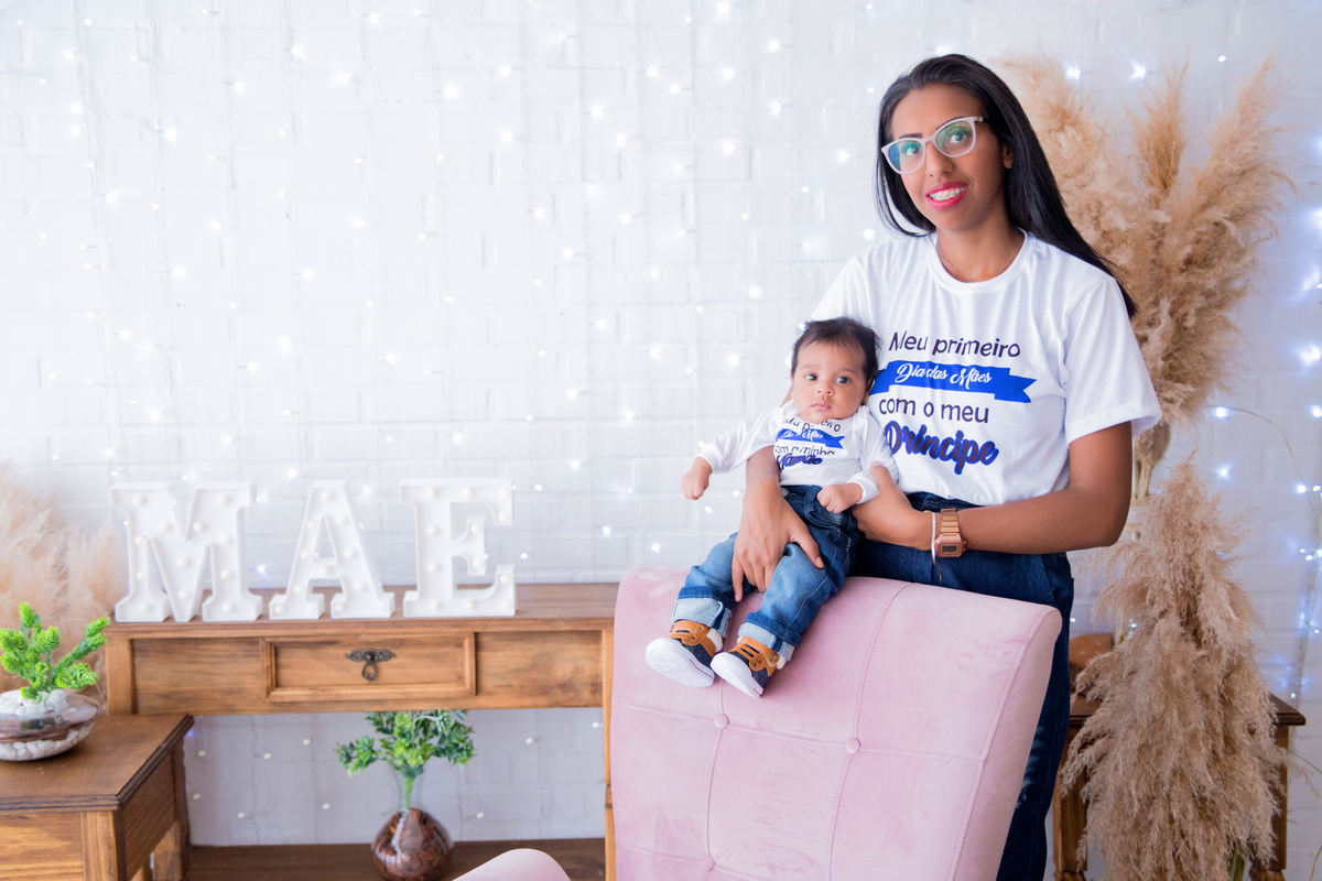 acompanhamento mensal de bebe caxias do sul figurino cenario tematico  personagem foto infantil serra gaucha fotografia familia mundo azul rosa ensaio fotografico crianca newborn baby menino menina smash the cake esmague o bolo banheira urso circo