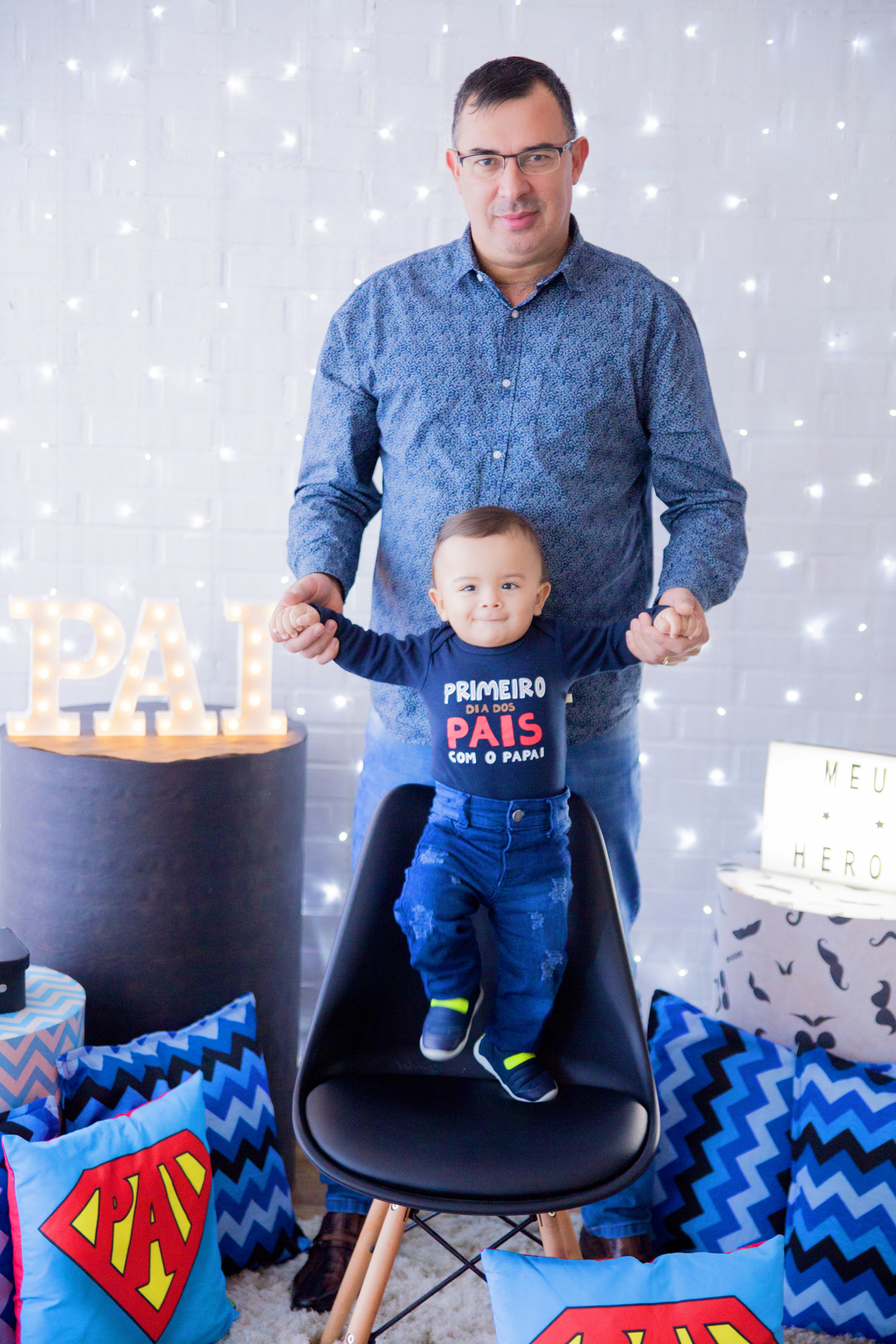 acompanhamento mensal de bebe caxias do sul figurino cenario tematico  personagem foto infantil serra gaucha fotografia familia mundo azul rosa ensaio fotografico crianca newborn baby menino menina smash the cake esmague o bolo banheira urso circo
