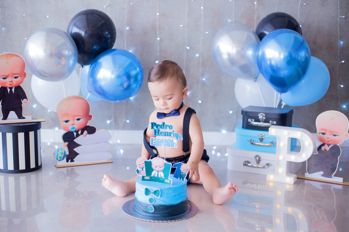 acompanhamento mensal de bebe caxias do sul figurino cenario tematico  personagem foto infantil serra gaucha fotografia familia mundo azul rosa ensaio fotografico crianca newborn baby menino menina smash the cake esmague o bolo banheira urso circo