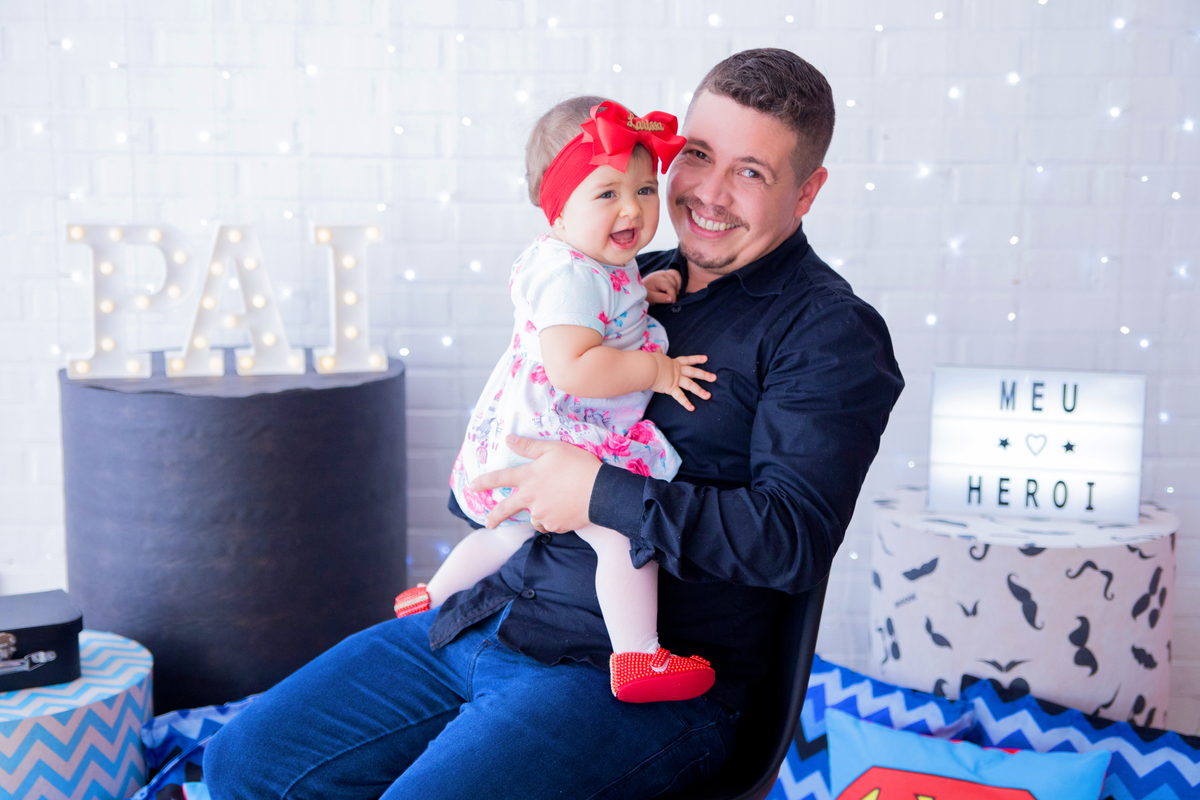 acompanhamento mensal de bebe caxias do sul figurino cenario tematico  personagem foto infantil serra gaucha fotografia familia mundo azul rosa ensaio fotografico crianca newborn baby menino menina smash the cake esmague o bolo banheira urso circo