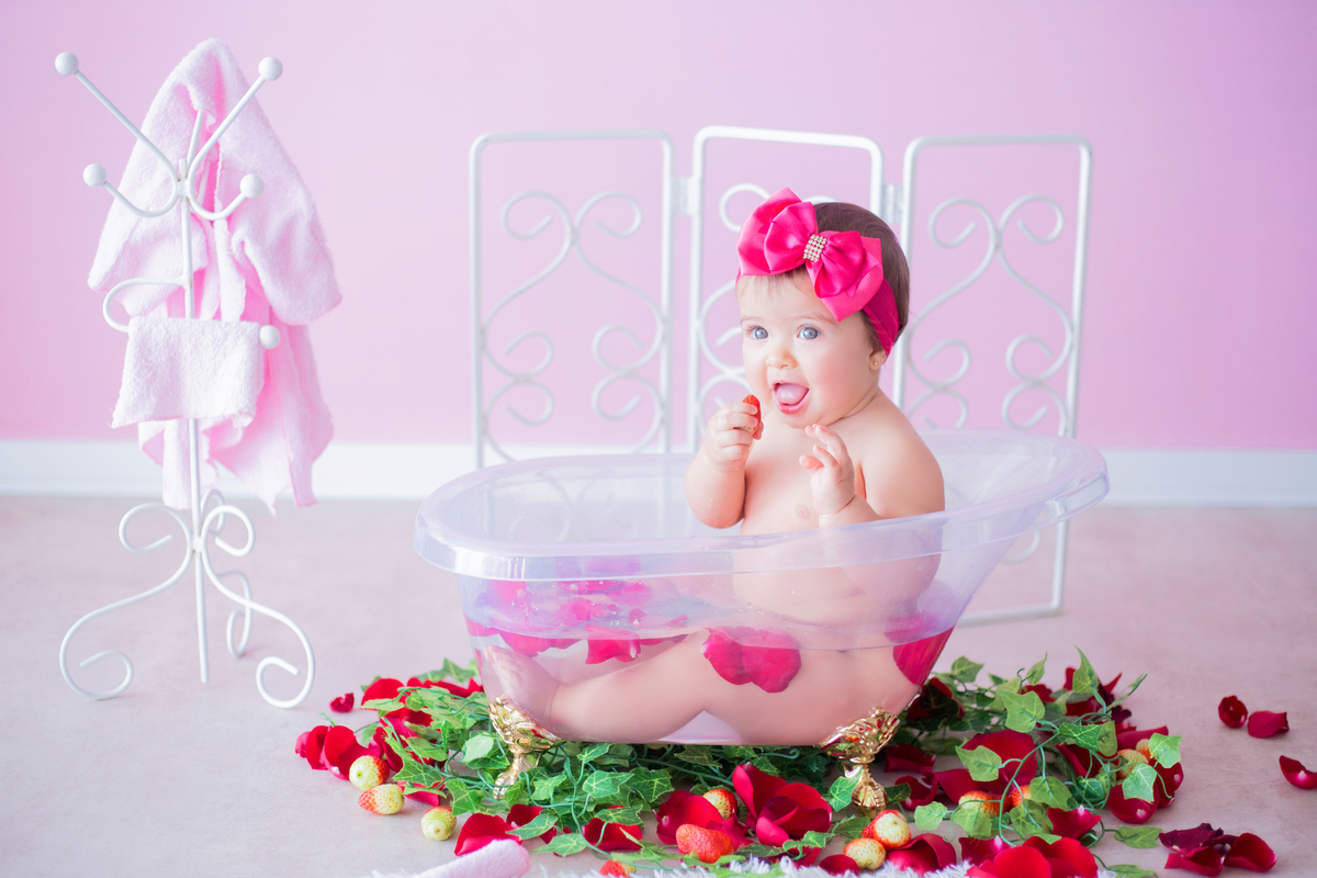 acompanhamento mensal de bebe caxias do sul figurino cenario tematico  personagem foto infantil serra gaucha fotografia familia mundo azul rosa ensaio fotografico crianca newborn baby menino menina smash the cake esmague o bolo banheira urso circo