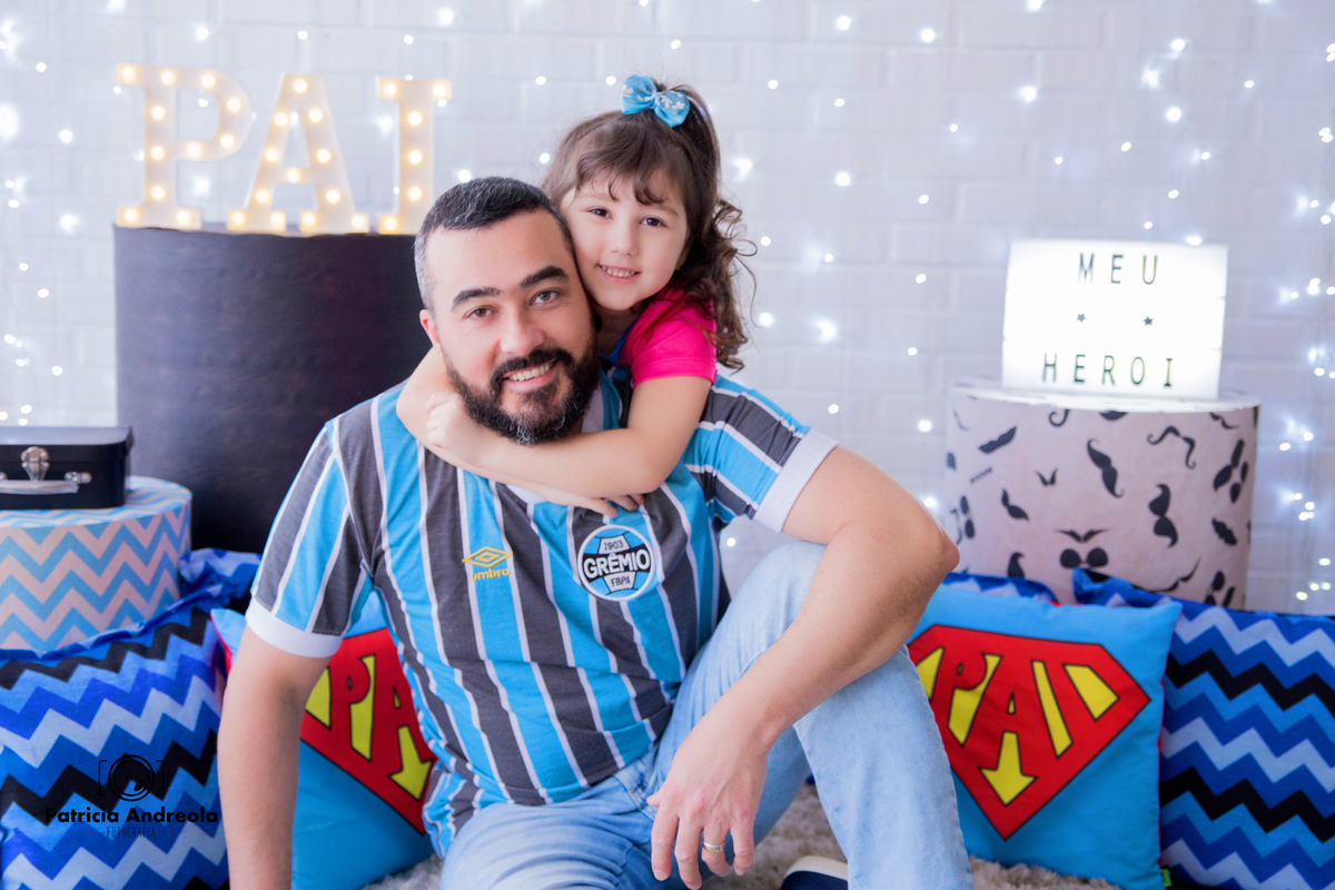 acompanhamento mensal de bebe caxias do sul figurino cenario tematico  personagem foto infantil serra gaucha fotografia familia mundo azul rosa ensaio fotografico crianca newborn baby menino menina smash the cake esmague o bolo banheira urso circo