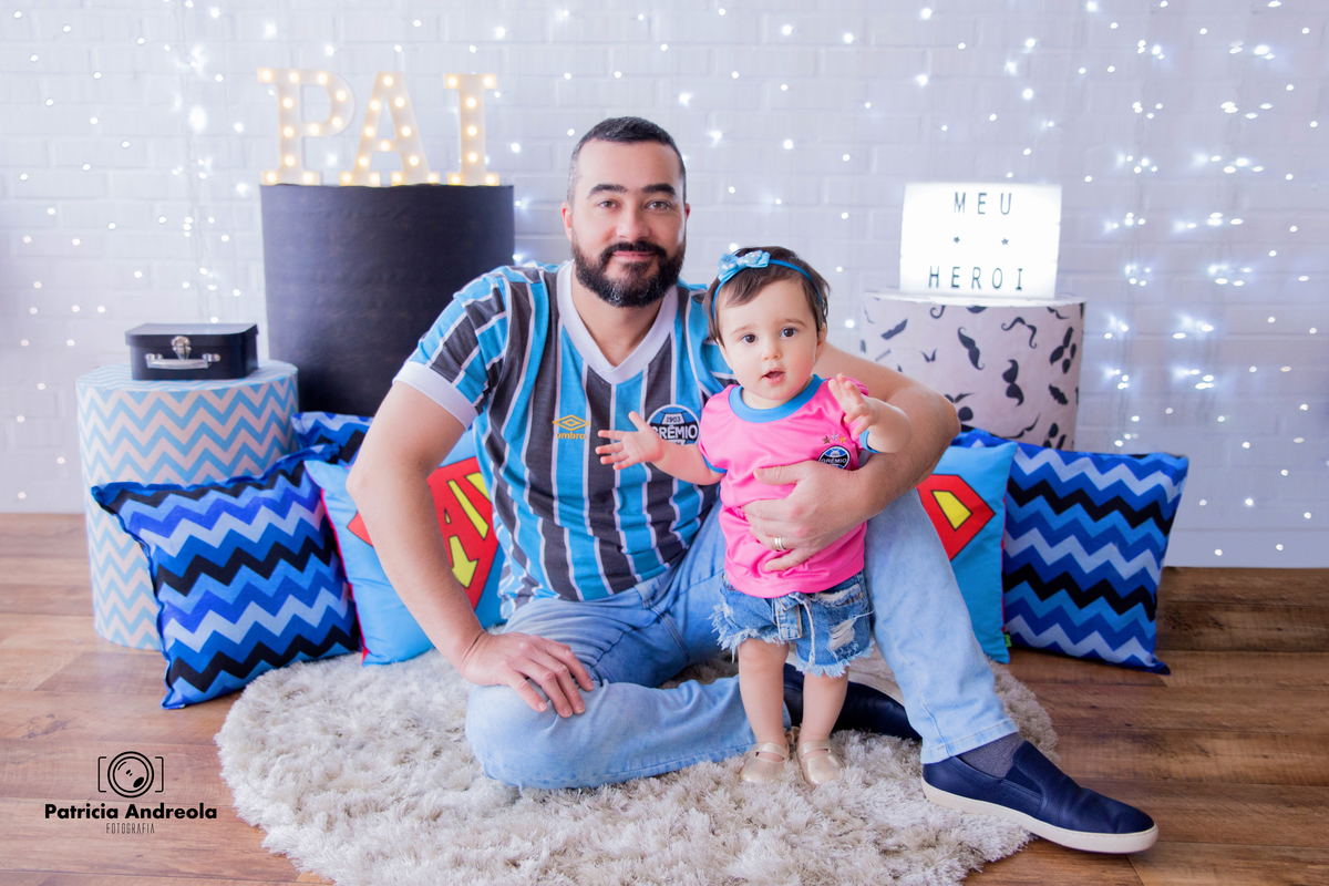 acompanhamento mensal de bebe caxias do sul figurino cenario tematico  personagem foto infantil serra gaucha fotografia familia mundo azul rosa ensaio fotografico crianca newborn baby menino menina smash the cake esmague o bolo banheira urso circo