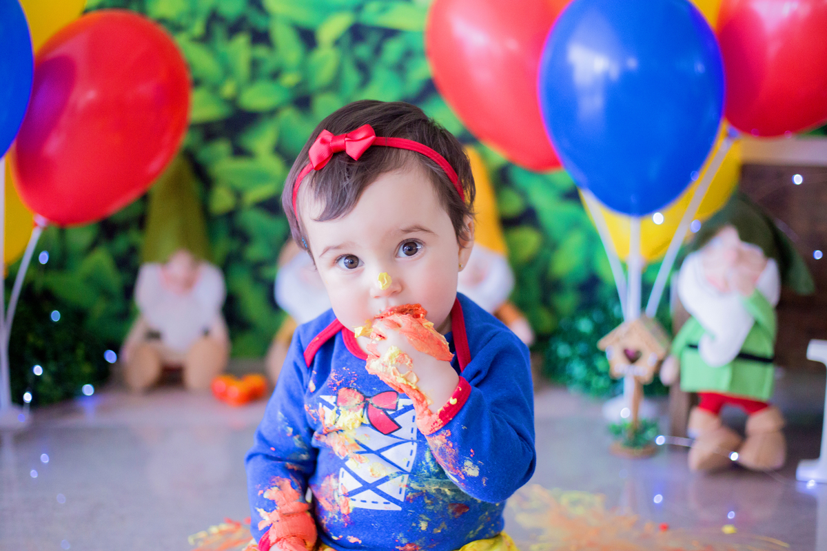 acompanhamento mensal de bebe caxias do sul figurino cenario tematico  personagem foto infantil serra gaucha fotografia familia mundo azul rosa ensaio fotografico crianca newborn baby menino menina smash the cake esmague o bolo banheira urso circo