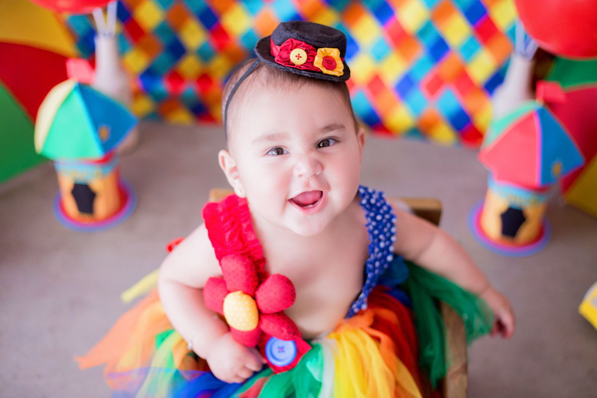 acompanhamento mensal de bebe caxias do sul figurino cenario tematico  personagem foto infantil serra gaucha fotografia familia mundo azul rosa ensaio fotografico crianca newborn baby menino menina smash the cake esmague o bolo banheira urso circo