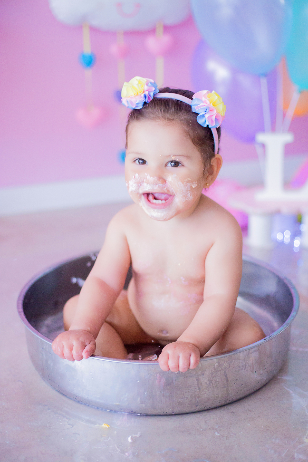 acompanhamento mensal de bebe caxias do sul figurino cenario tematico  personagem foto infantil serra gaucha fotografia familia mundo azul rosa ensaio fotografico crianca newborn baby menino menina smash the cake esmague o bolo banheira urso circo