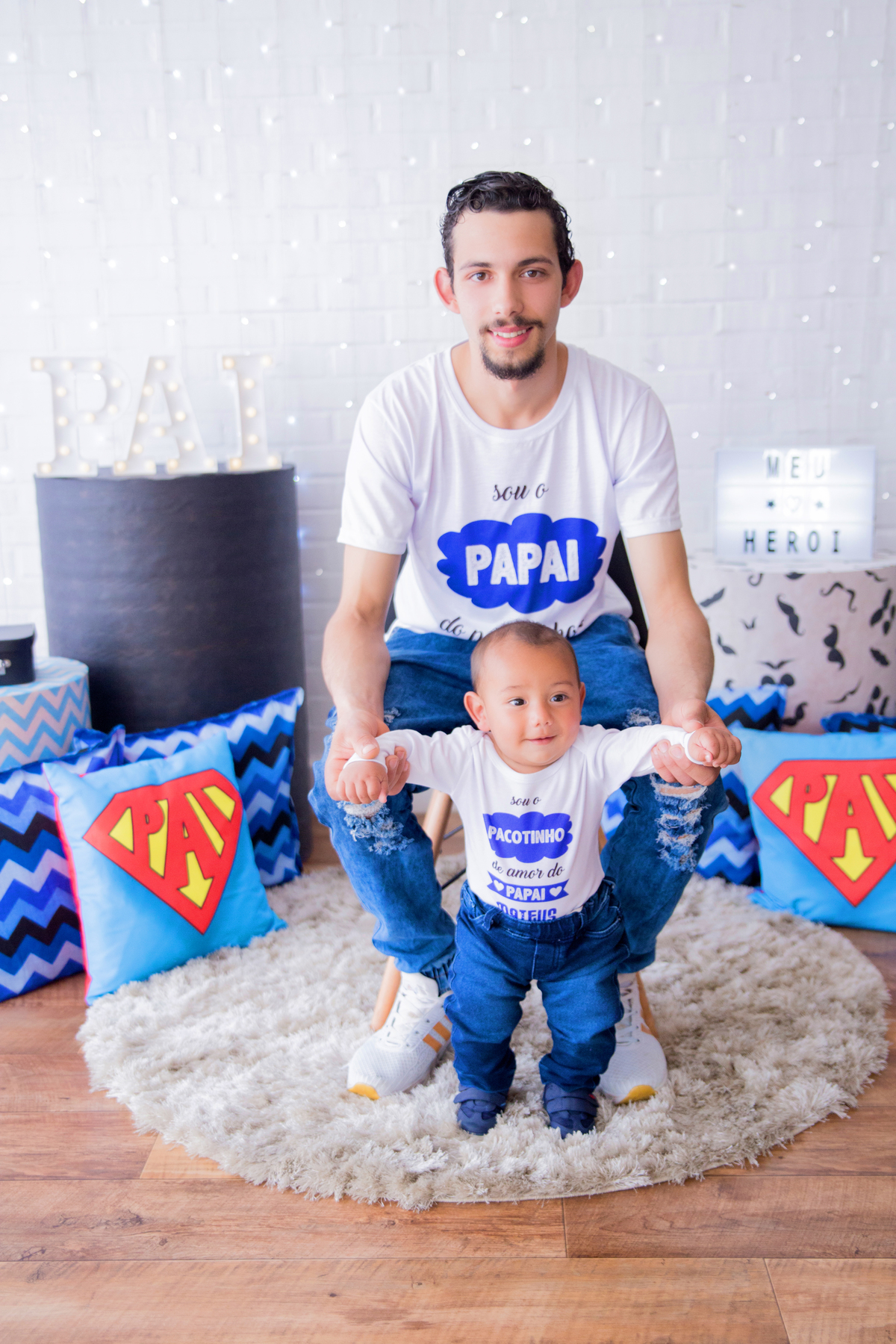 acompanhamento mensal de bebe caxias do sul figurino cenario tematico  personagem foto infantil serra gaucha fotografia familia mundo azul rosa ensaio fotografico crianca newborn baby menino menina smash the cake esmague o bolo banheira urso circo