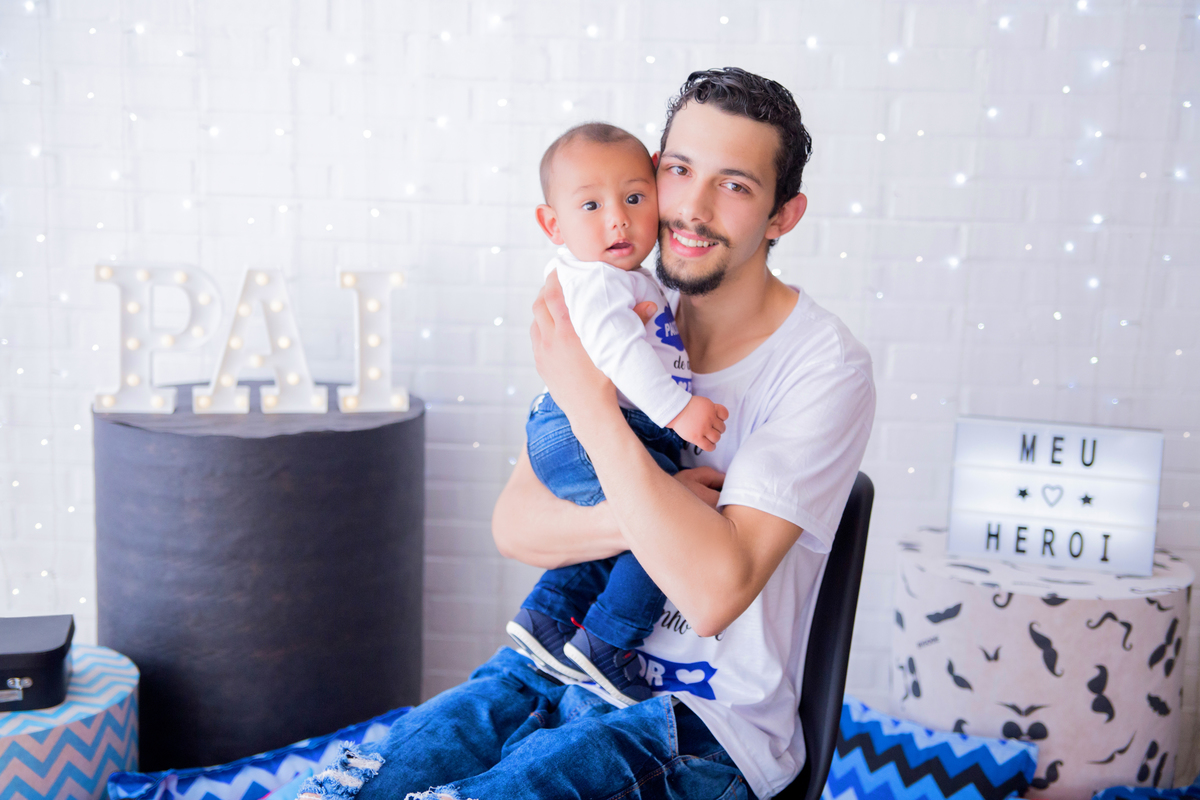 acompanhamento mensal de bebe caxias do sul figurino cenario tematico  personagem foto infantil serra gaucha fotografia familia mundo azul rosa ensaio fotografico crianca newborn baby menino menina smash the cake esmague o bolo banheira urso circo