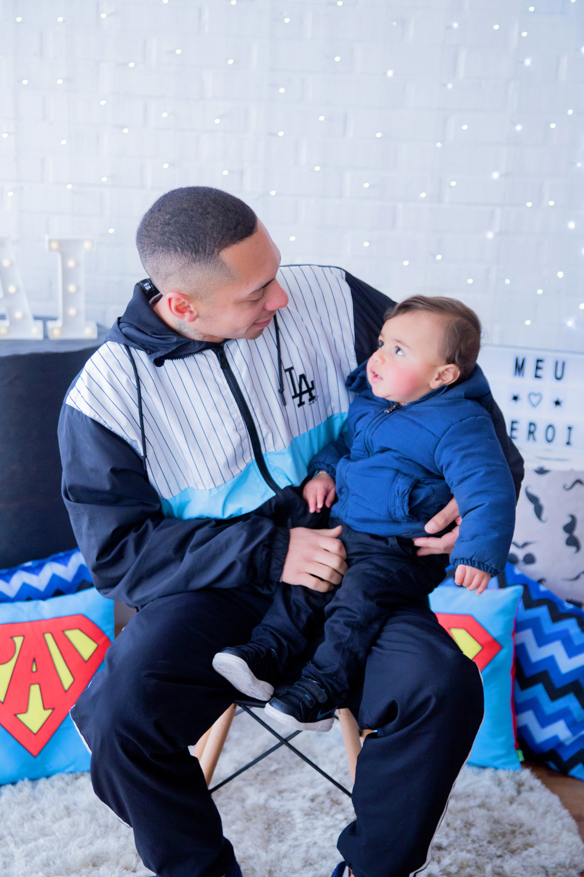 acompanhamento mensal de bebe caxias do sul figurino cenario tematico  personagem foto infantil serra gaucha fotografia familia mundo azul rosa ensaio fotografico crianca newborn baby menino menina smash the cake esmague o bolo banheira urso circo