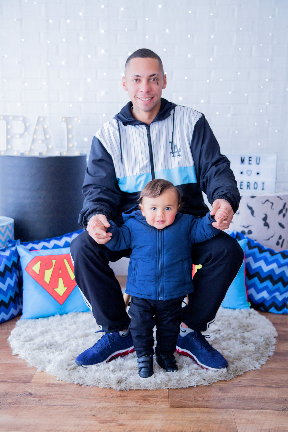 acompanhamento mensal de bebe caxias do sul figurino cenario tematico  personagem foto infantil serra gaucha fotografia familia mundo azul rosa ensaio fotografico crianca newborn baby menino menina smash the cake esmague o bolo banheira urso circo