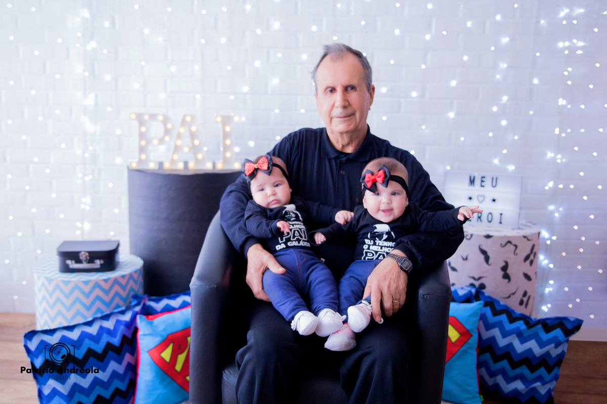 acompanhamento mensal de bebe caxias do sul figurino cenario tematico  personagem foto infantil serra gaucha fotografia familia mundo azul rosa ensaio fotografico crianca newborn baby menino menina smash the cake esmague o bolo banheira urso circo