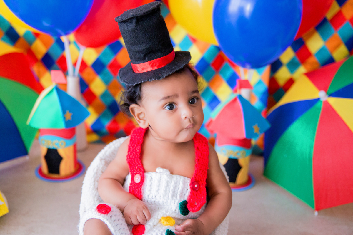 acompanhamento mensal de bebe caxias do sul figurino cenario tematico  personagem foto infantil serra gaucha fotografia familia mundo azul rosa ensaio fotografico crianca newborn baby menino menina smash the cake esmague o bolo banheira urso circo