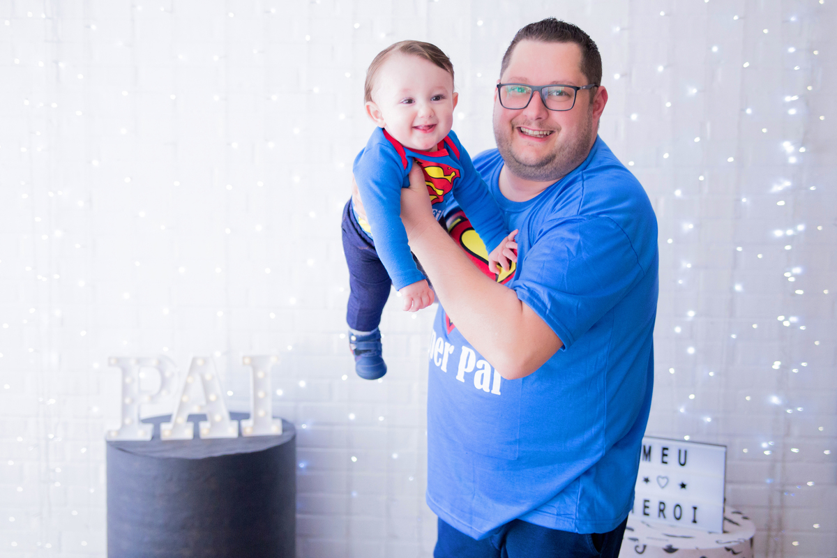 acompanhamento mensal de bebe caxias do sul figurino cenario tematico  personagem foto infantil serra gaucha fotografia familia mundo azul rosa ensaio fotografico crianca newborn baby menino menina smash the cake esmague o bolo banheira urso circo