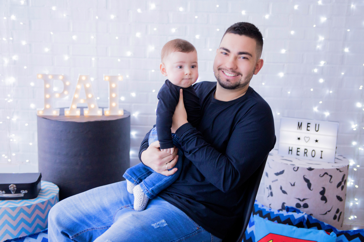 acompanhamento mensal de bebe caxias do sul figurino cenario tematico  personagem foto infantil serra gaucha fotografia familia mundo azul rosa ensaio fotografico crianca newborn baby menino menina smash the cake esmague o bolo banheira urso circo