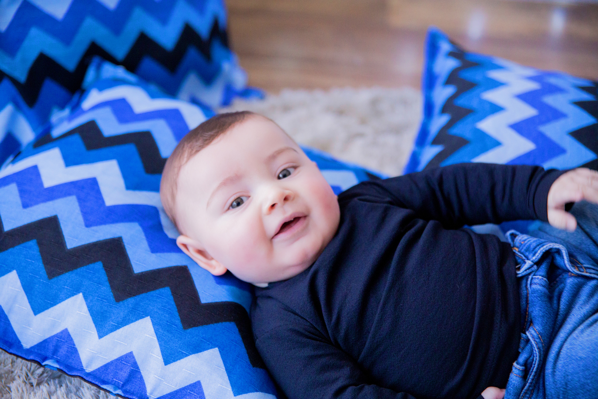 acompanhamento mensal de bebe caxias do sul figurino cenario tematico  personagem foto infantil serra gaucha fotografia familia mundo azul rosa ensaio fotografico crianca newborn baby menino menina smash the cake esmague o bolo banheira urso circo