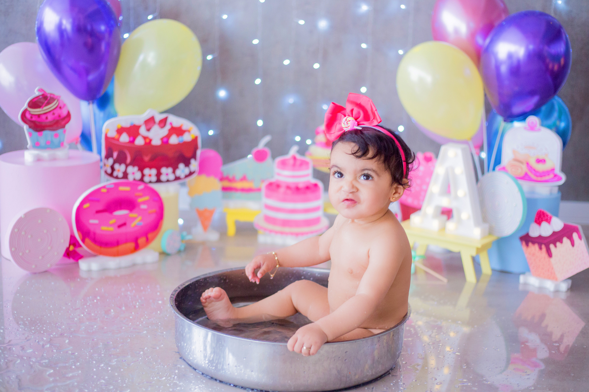 acompanhamento mensal de bebe caxias do sul figurino cenario tematico  personagem foto infantil serra gaucha fotografia familia mundo azul rosa ensaio fotografico crianca newborn baby menino menina smash the cake esmague o bolo banheira urso circo