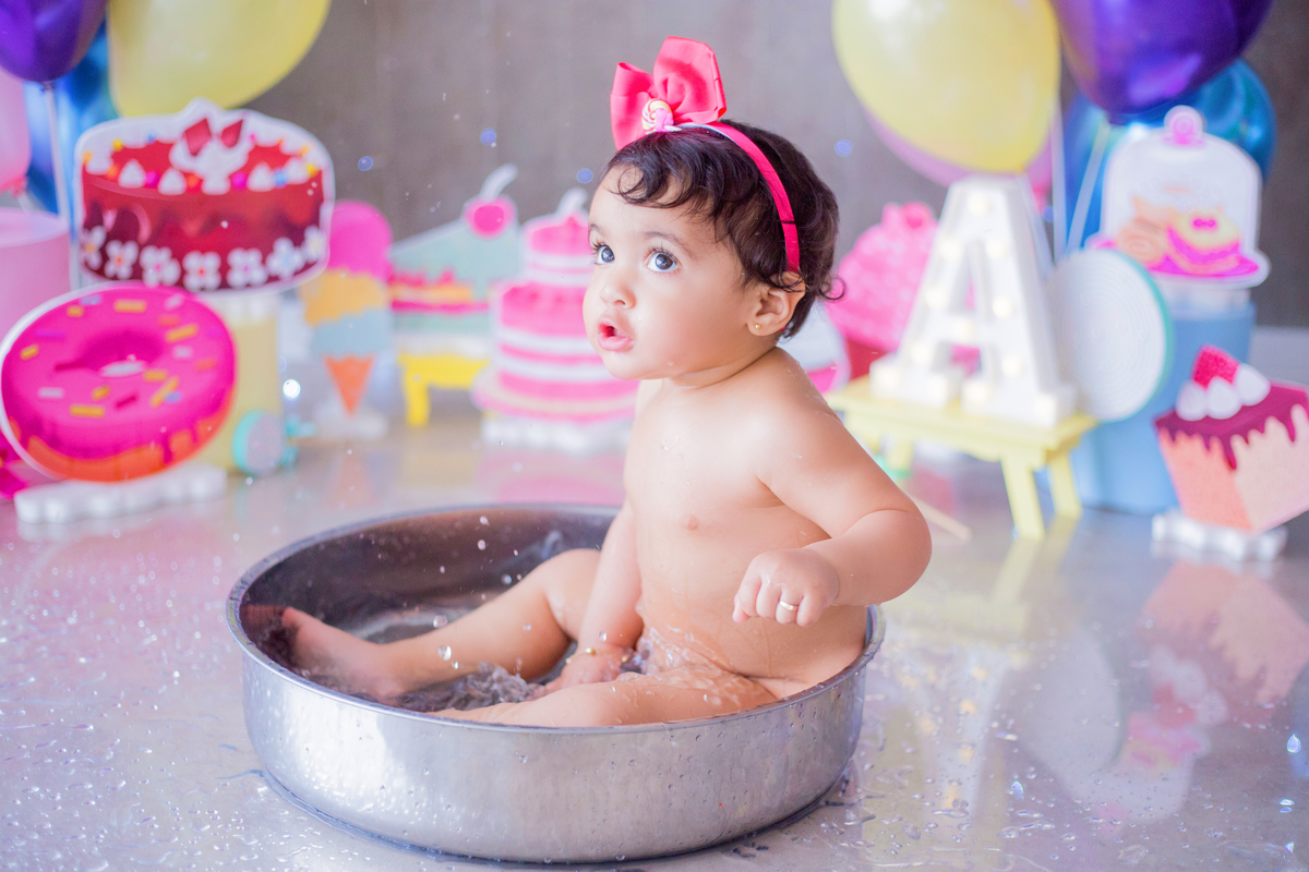 acompanhamento mensal de bebe caxias do sul figurino cenario tematico  personagem foto infantil serra gaucha fotografia familia mundo azul rosa ensaio fotografico crianca newborn baby menino menina smash the cake esmague o bolo banheira urso circo