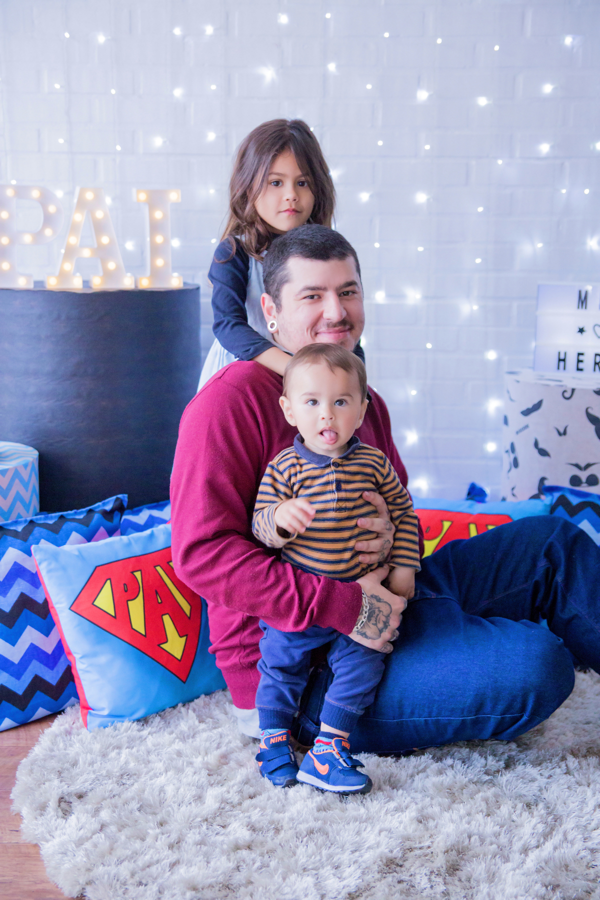 acompanhamento mensal de bebe caxias do sul figurino cenario tematico  personagem foto infantil serra gaucha fotografia familia mundo azul rosa ensaio fotografico crianca newborn baby menino menina smash the cake esmague o bolo banheira urso circo