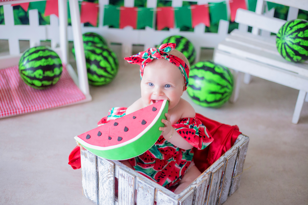 acompanhamento mensal de bebe caxias do sul figurino cenario tematico  personagem foto infantil serra gaucha fotografia familia mundo azul rosa ensaio fotografico crianca newborn baby menino menina smash the cake esmague o bolo banheira urso circo
